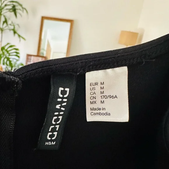 H&M Black Bodycon Cocktail Dress w Front & Side Cutouts & Spaghetti Straps Sz M - Picture 3 of 8